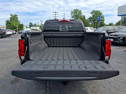 Used 2023 Chevrolet Colorado LT w/ LT Convenience Package II AWD/4WD image 28