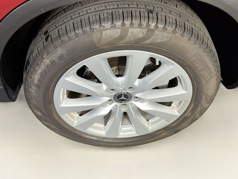 Used 2021 Mercedes-Benz GLC 300 4MATIC w/ Premium Package image 30