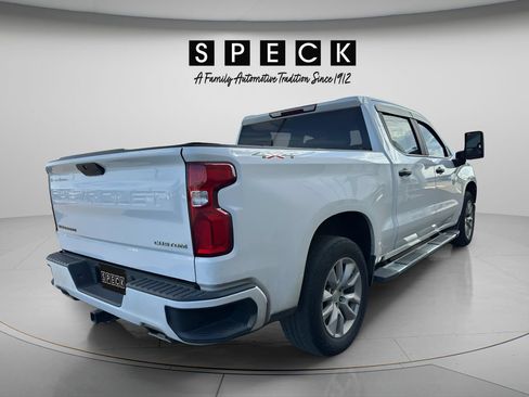 Used 2019 Chevrolet Silverado 1500 Custom w/ Custom Max Trailering Package AWD/4WD image 5