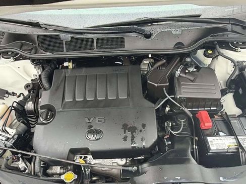 Used 2014 Toyota Venza XLE image 37