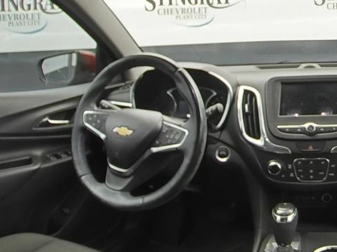 Used 2019 Chevrolet Equinox LT FWD image 16
