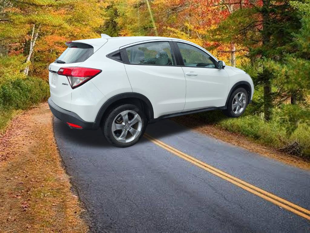 Used 2022 Honda HR-V LX image 7