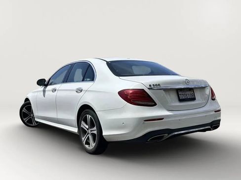 Used 2017 Mercedes-Benz E 300 image 2