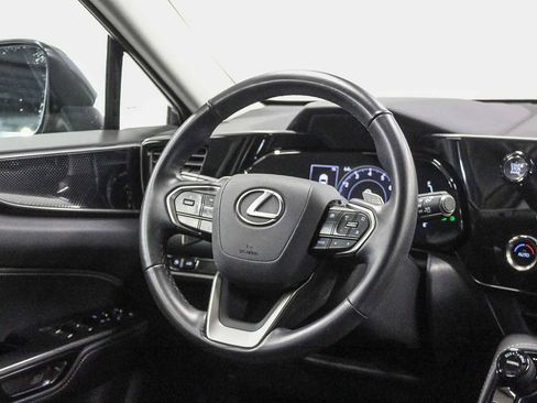 Used 2025 Lexus NX 250 FWD w/ Accessory Package (2T) image 17