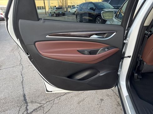 Used 2018 Buick Enclave Avenir w/ Avenir Technology Package image 15