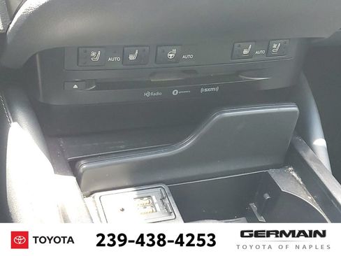 Used 2020 Lexus ES 300h w/ Premium Package FWD image 33