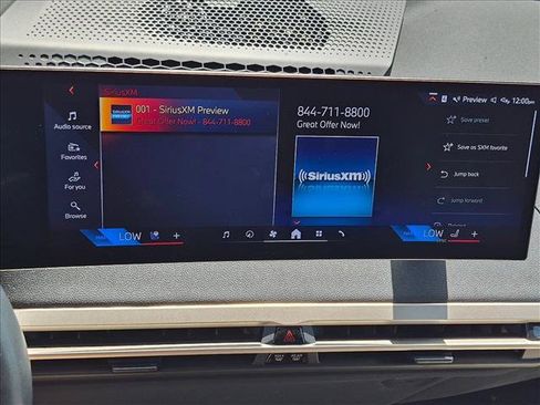 Used 2024 BMW iX xDrive50 w/ Premium Package AWD/4WD image 7