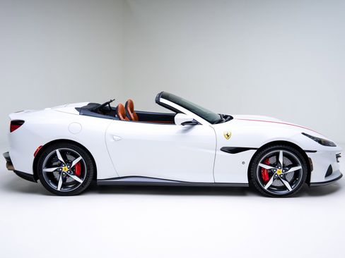 Used 2022 Ferrari Portofino M image 20
