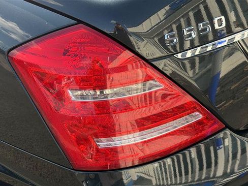 Used 2012 Mercedes-Benz S 550 4MATIC image 12