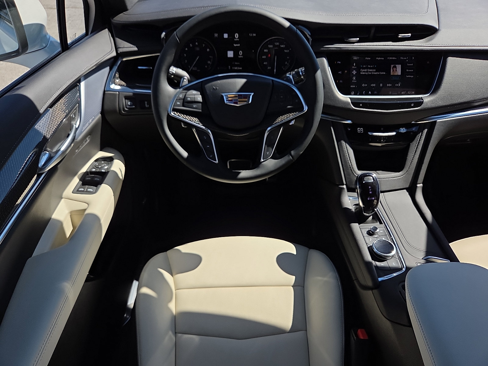 Used 2026 Cadillac XT5 Sportv w/ LPO, Floor Liner Package AWD/4WD image 12