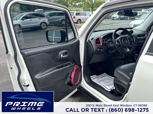 Used 2015 Jeep Renegade Trailhawk w/ Premium Leather Group AWD/4WD image 9