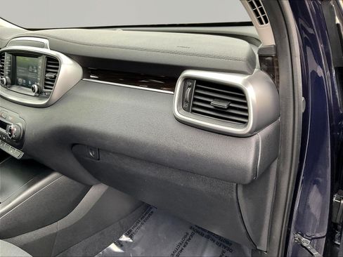 Used 2020 Kia Sorento S FWD image 26