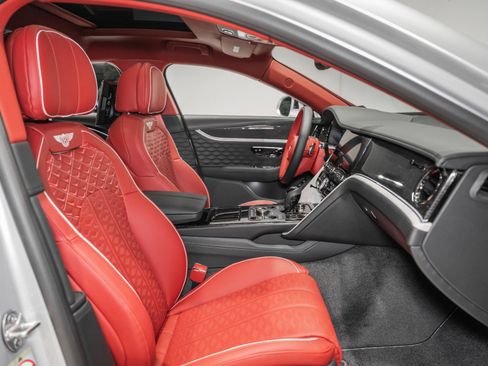 New 2026 Bentley Flying Spur Plug-In Hybrid AWD/4WD image 2