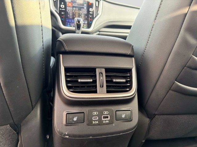 Used 2025 Subaru Outback Limited w/ Popular Package #2 AWD/4WD image 14