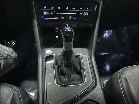 Used 2024 Volkswagen Tiguan Wolfsburg Edition FWD image 27