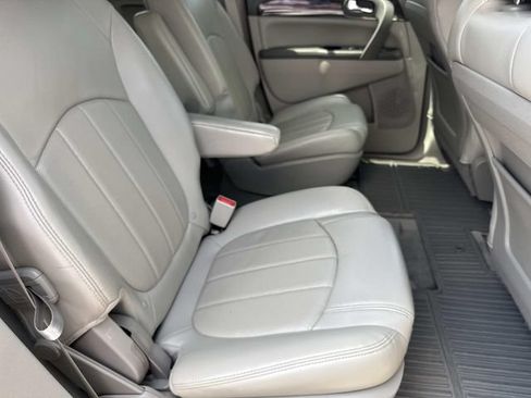 Used 2015 Buick Enclave Premium FWD image 12