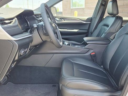 New 2025 Jeep Grand Cherokee L Limited AWD/4WD image 14