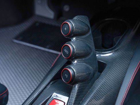 Used 2020 Ferrari 488 Pista Coupe RWD image 68