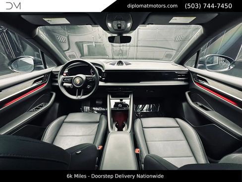 Used 2024 Porsche Macan 4 Electric w/ Premium Package AWD/4WD image 41