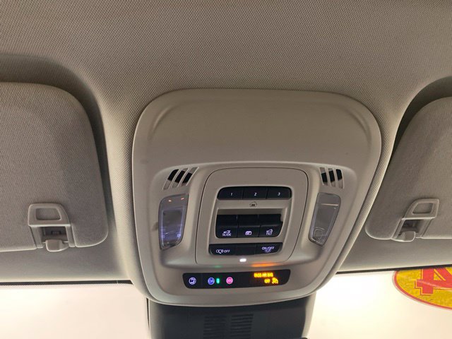 Used 2024 Buick Envision Avenir AWD/4WD image 13
