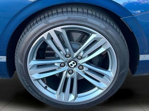 Used 2024 Bentley Continental GT image 35
