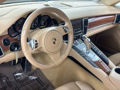 Used 2011 Porsche Panamera 4 image 35