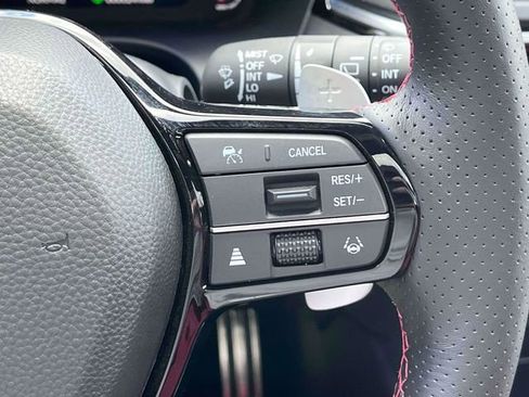 Certified 2025 Acura ADX A-Spec image 32