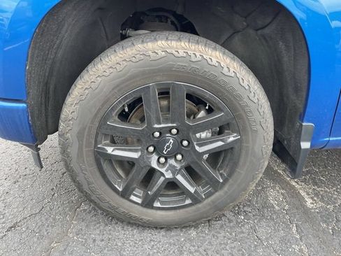 Used 2023 Chevrolet Silverado 1500 RST AWD/4WD image 10