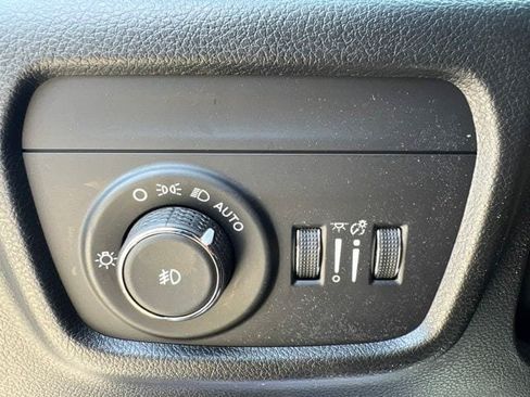 Used 2025 Jeep Grand Cherokee Summit w/ Obsidian Package AWD/4WD image 21