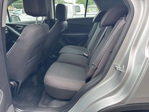 Used 2018 Chevrolet Trax LS image 16