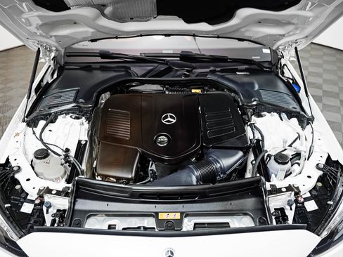 Used 2024 Mercedes-Benz C 300 Sedan image 3