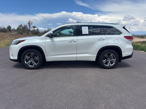 Used 2019 Toyota Highlander Limited Platinum AWD/4WD image 8