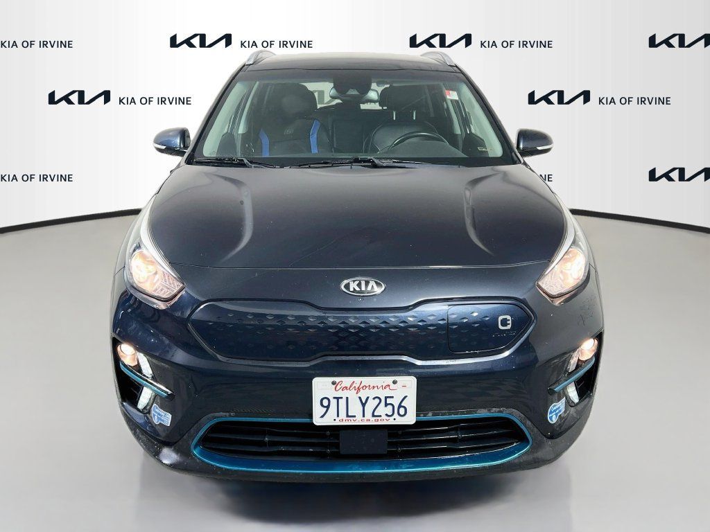 Used 2020 Kia Niro EX FWD image 2