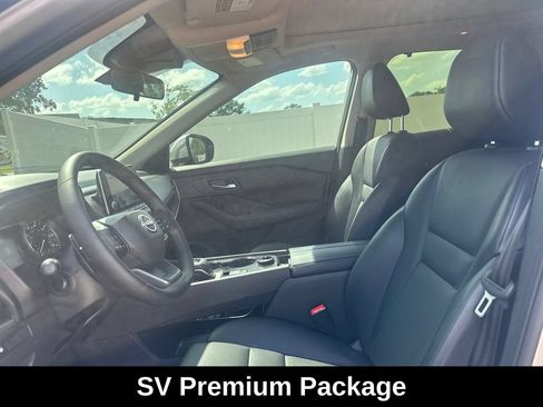 Used 2025 Nissan Rogue SV w/ SV Premium Package AWD/4WD image 11