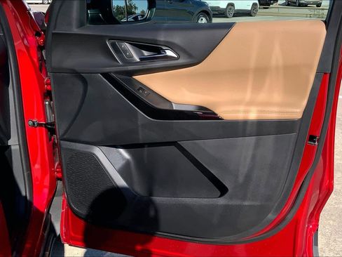 Used 2026 Chevrolet Equinox ACTIV w/ LPO, Floor Liner Package image 23