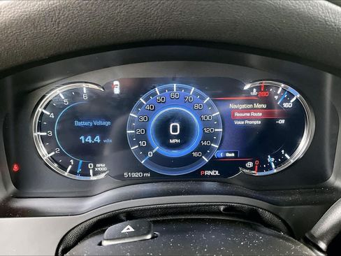 Used 2017 Cadillac Escalade Luxury AWD/4WD image 23