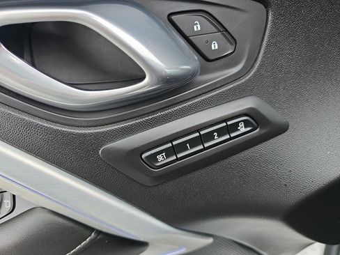 Used 2021 Chevrolet Camaro SS image 26