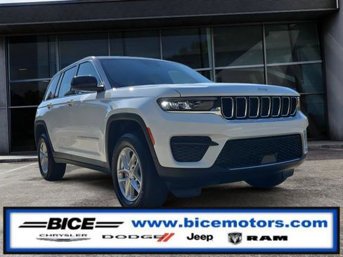 New 2025 Jeep Grand Cherokee Laredo X image 1