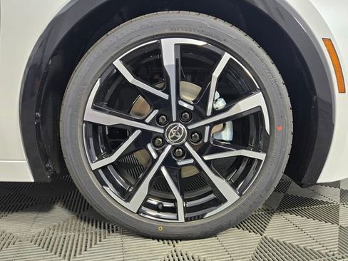 New 2026 Toyota Prius XSE Premium image 9