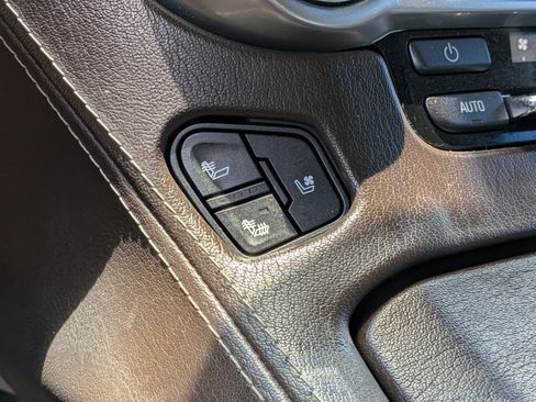 Used 2017 Chevrolet Tahoe Premier RWD image 33