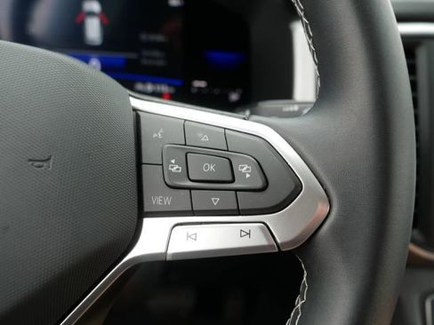 Certified 2023 Volkswagen Atlas Cross Sport SE image 26