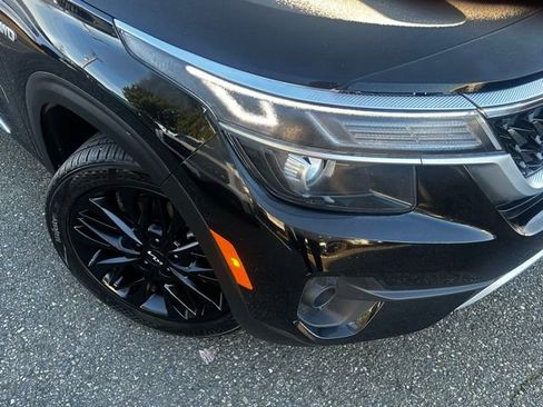 Certified 2022 Kia Seltos Nightfall Edition image 2