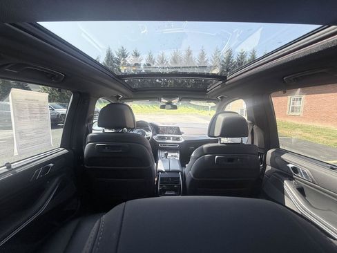 Used 2022 BMW X5 M50i w/ Premium Package AWD/4WD image 9