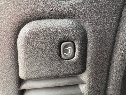 Used 2018 Dodge Durango GT w/ Premium Group image 12