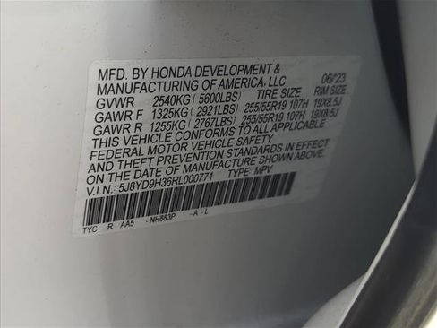 Used 2024 Acura MDX FWD image 29