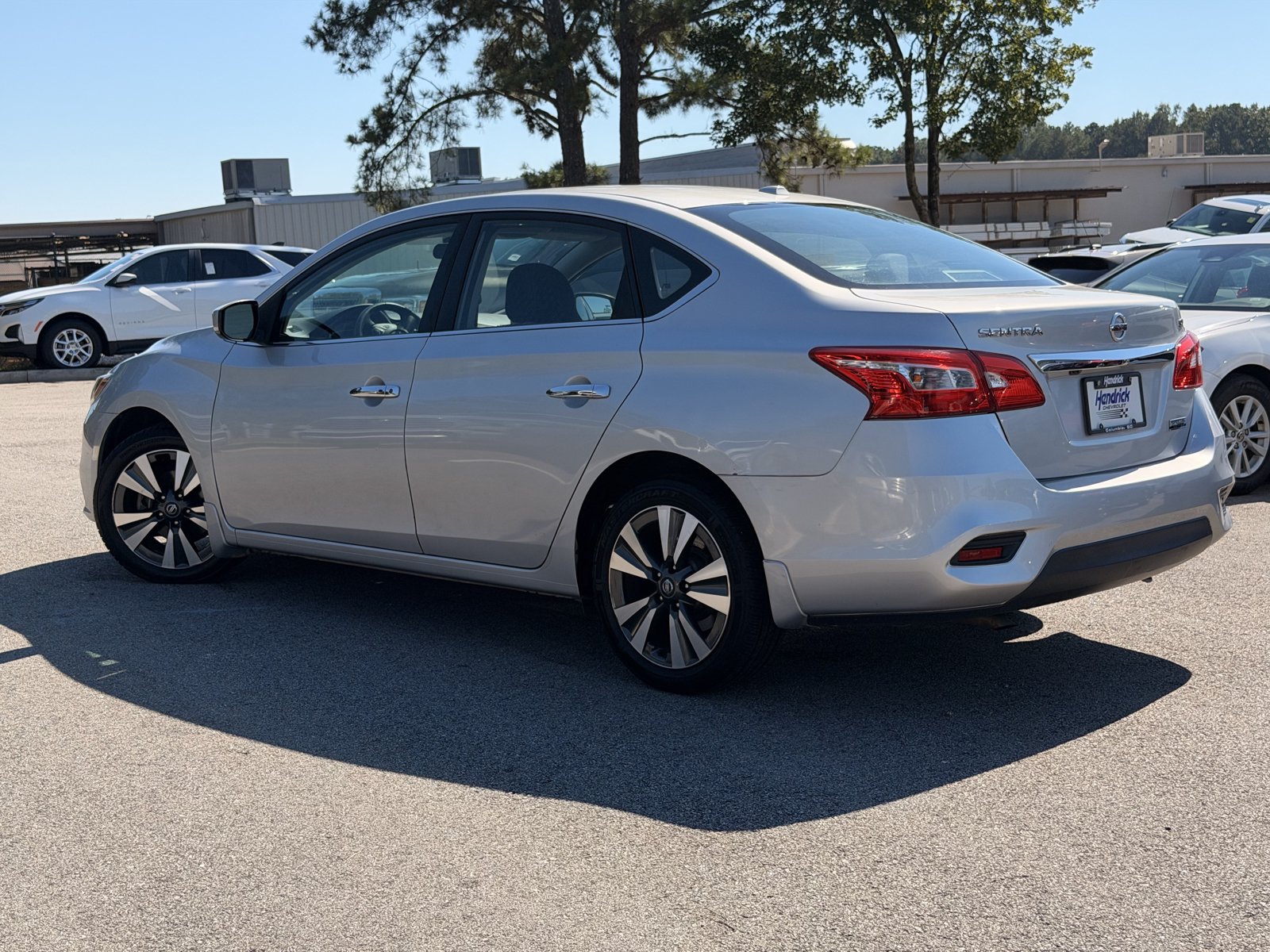 Used 2019 Nissan Sentra SV w/ Special Edition Package FWD image 10