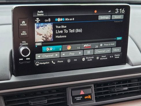 Used 2025 Honda Pilot Elite image 28