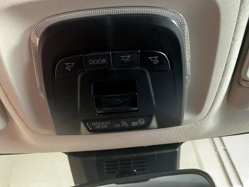 Certified 2025 Toyota Corolla LE image 8