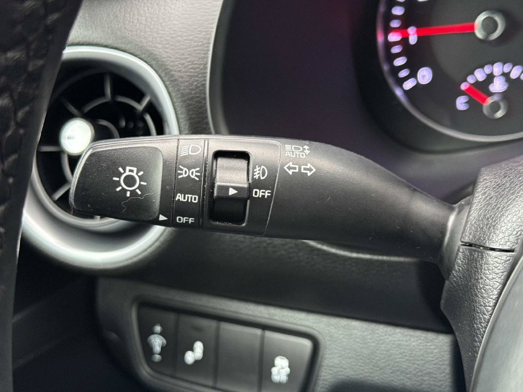 Used 2023 Kia Forte GT-Line w/ GT-Line Premium Package FWD image 12