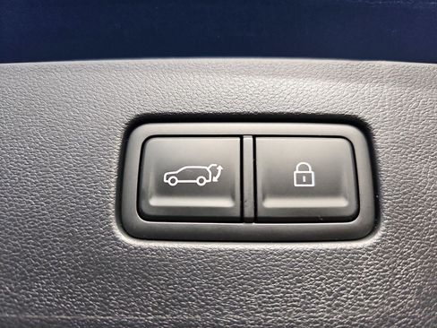 New 2026 Hyundai Ioniq 9 SE AWD/4WD image 15